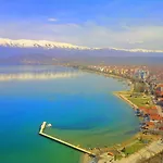 Toka Restaurant فندق Udenisht