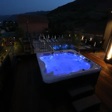 Toka Restaurant Hotel