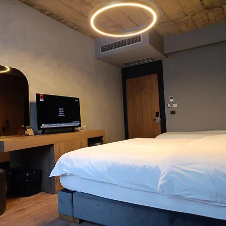 Toka Restaurant 5* Udenisht