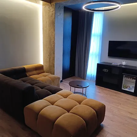 Toka Restaurant 5* Udenisht
