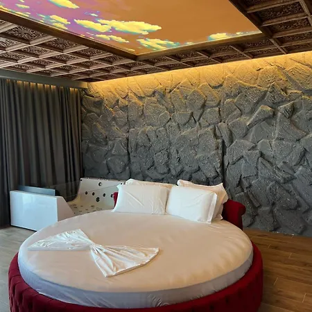 Toka Restaurant Hotel