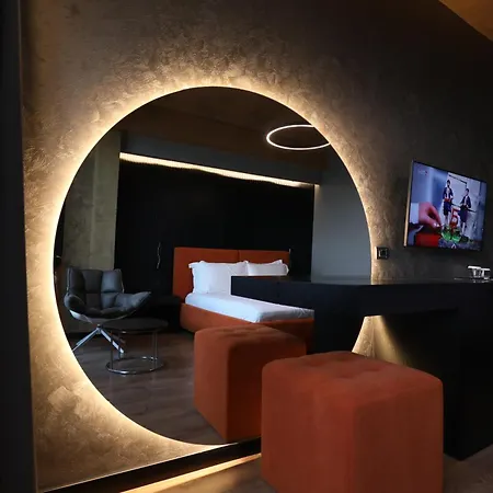 Toka Restaurant 5* Udenisht