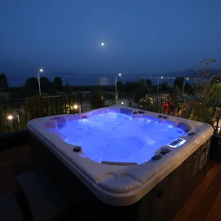 Toka Restaurant Udenisht