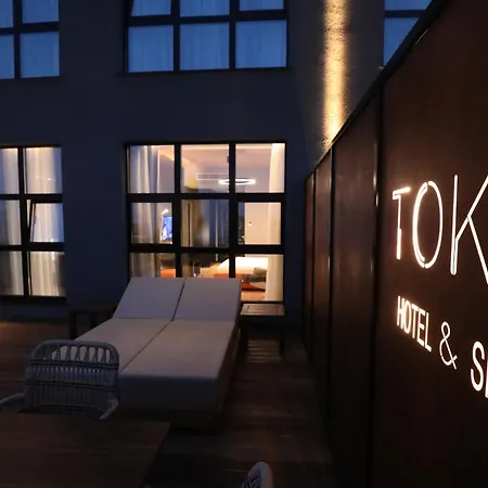Toka Restaurant Hotell Udenisht