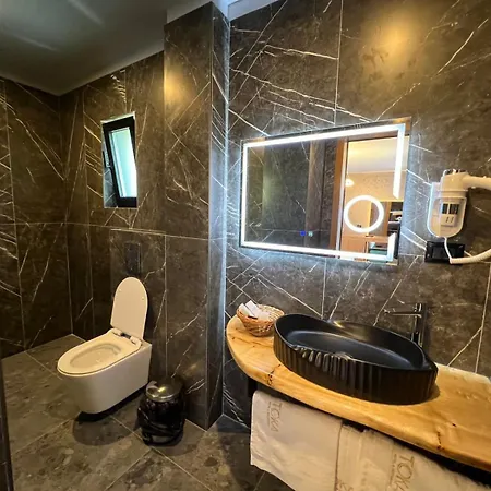 Toka Restaurant 5*