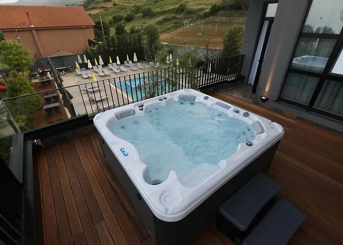 Toka Restaurant Hotel